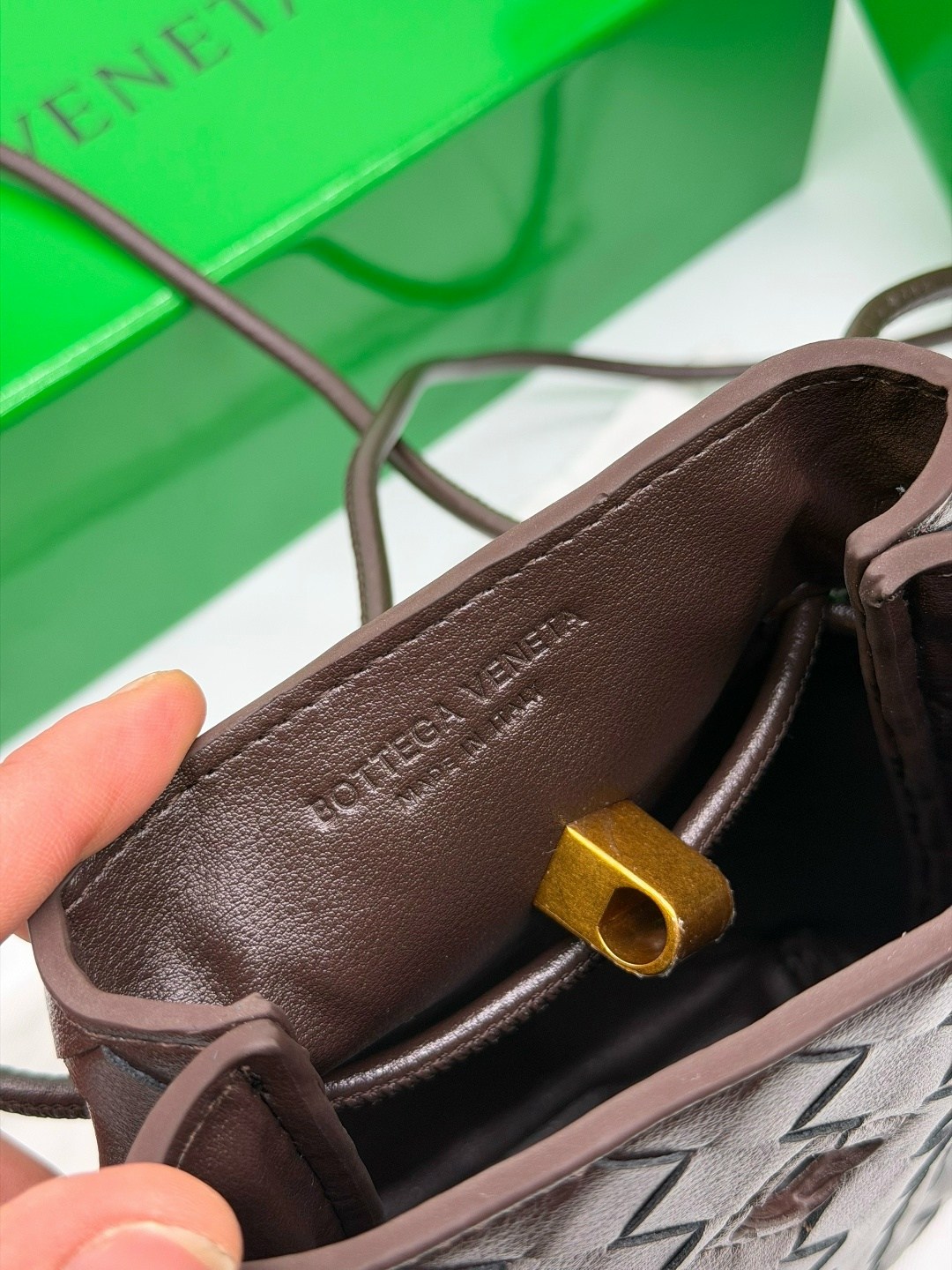 сумка bottega veneta женская,bottega veneta сумка,сумка bottega,сумка на плечо bottega veneta,кожаная сумка bottega veneta