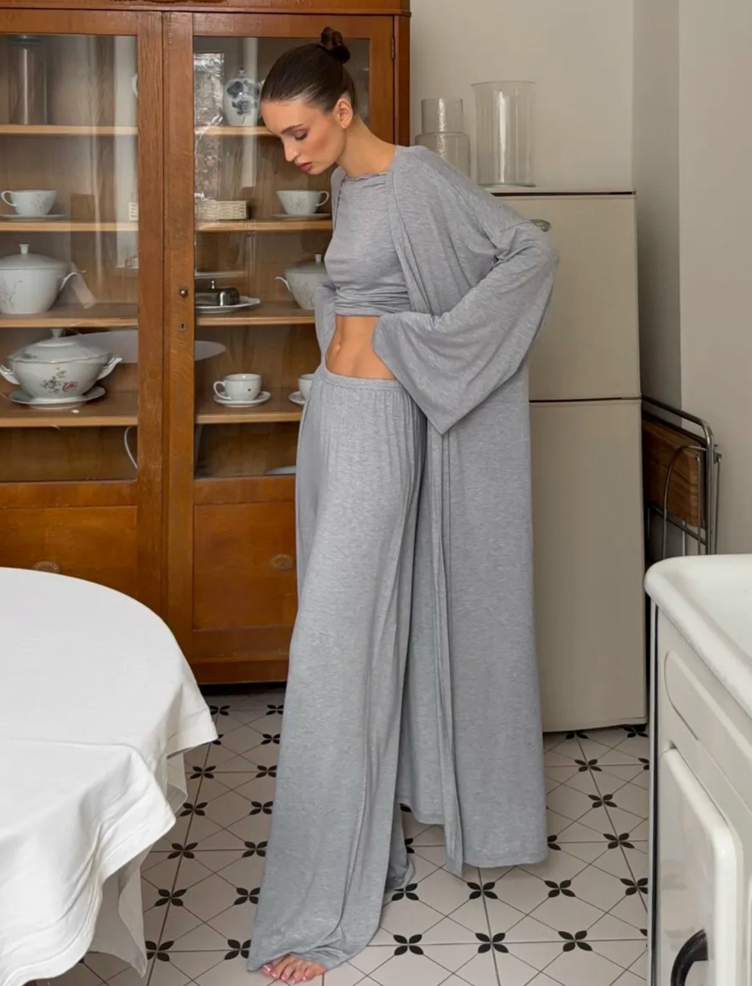 вечерние костюмы,длинный кардиган,стильные костюмы,широкие брюки