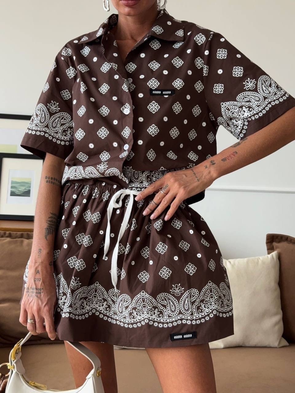 рубашка с принтом,модные наряды,женские наряды,одежда стильная