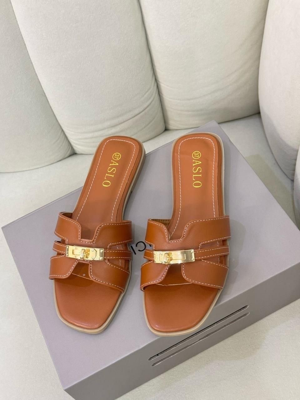 шлепки hermes oran,женские шлепанцы,эрмес шлепки женские,сандалии модные,женские сандалии