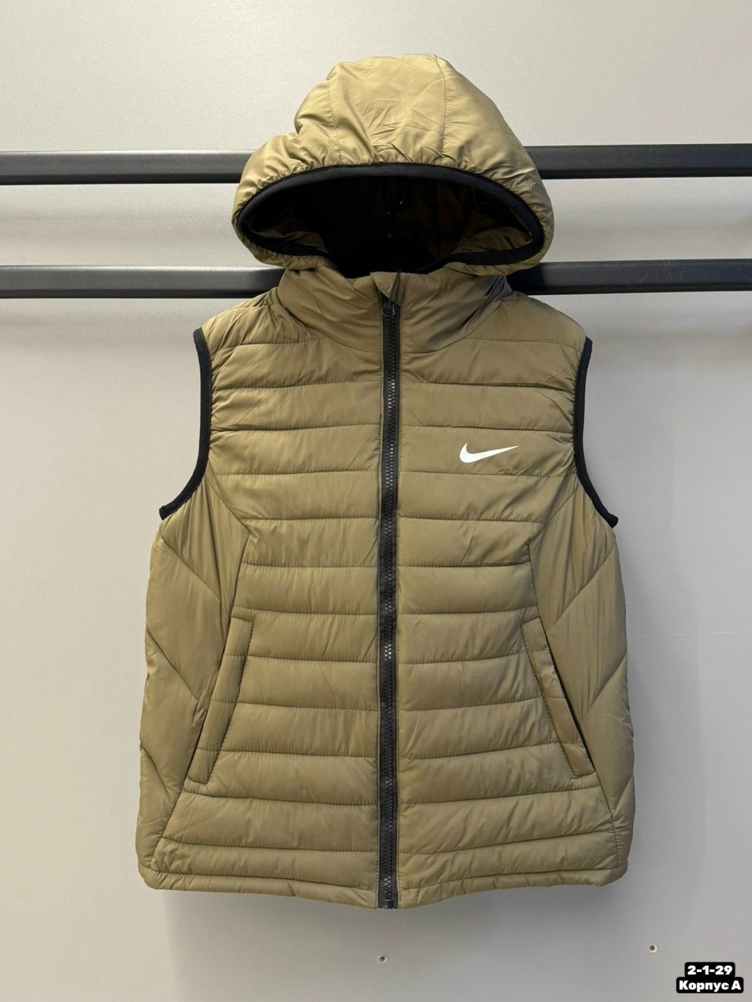 жилетка nike,жилет безрукавка,жилетка nike мужская,жилет мужской,жилетка мужская