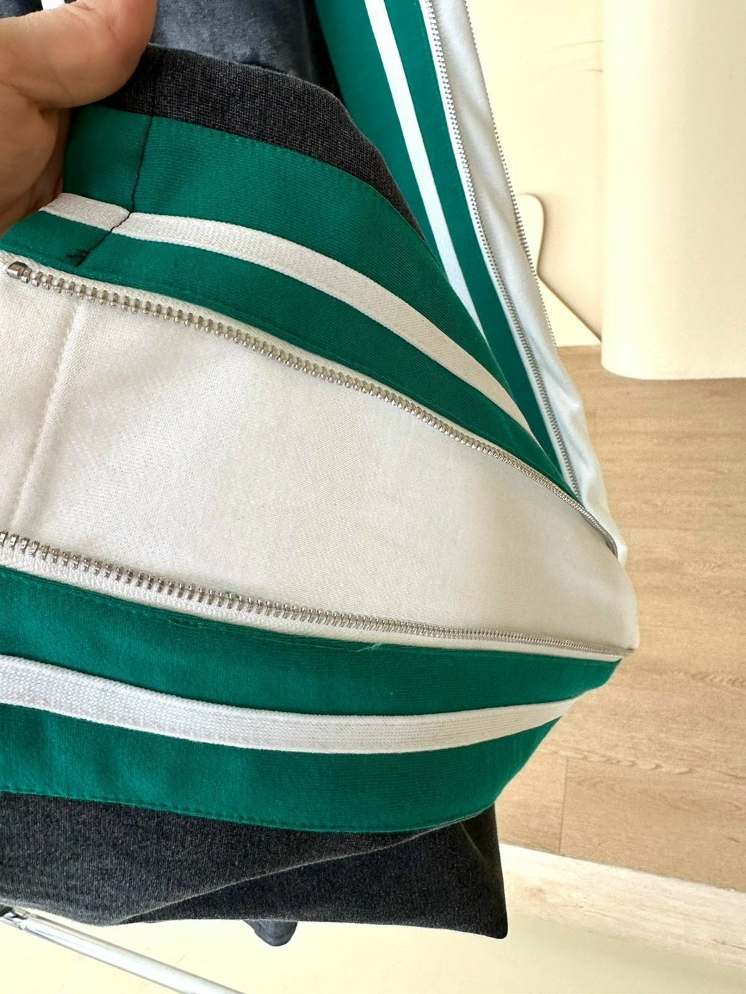 джинсы с лампасами,джинсы комбинированные,джинсы женские с лампасами,джинсы брюки,модные джинсы