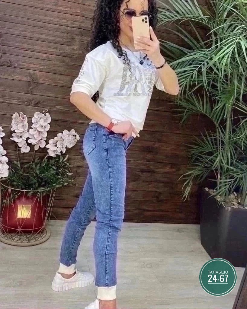 женские джинсы,костюм женский,костюм джинсовый женский,популярные джинсы 2026,костюм