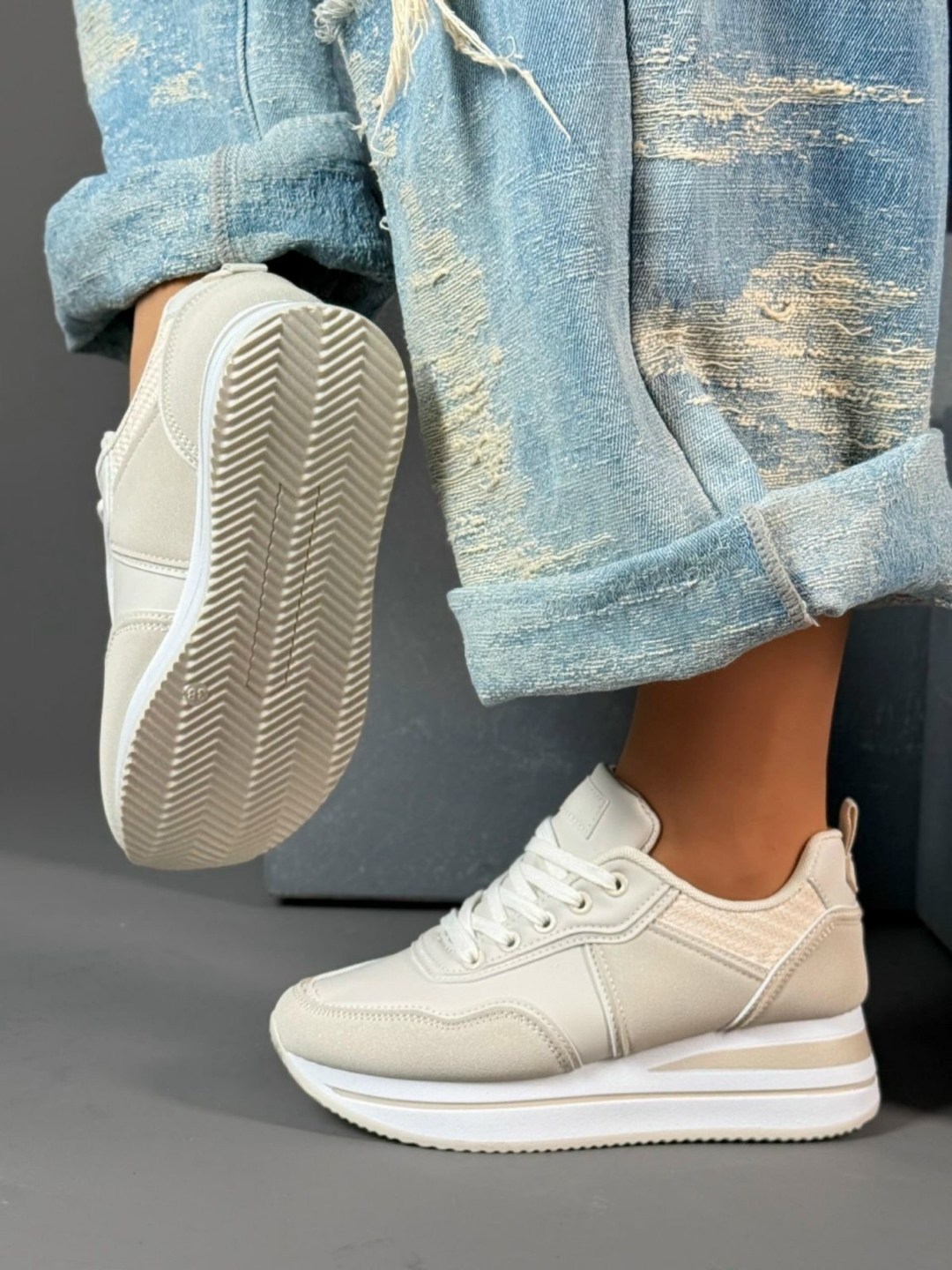 кроссовки женскиe,,кроссовки для женщин,кроссовки женские бежевые,женские повседневные кроссовки