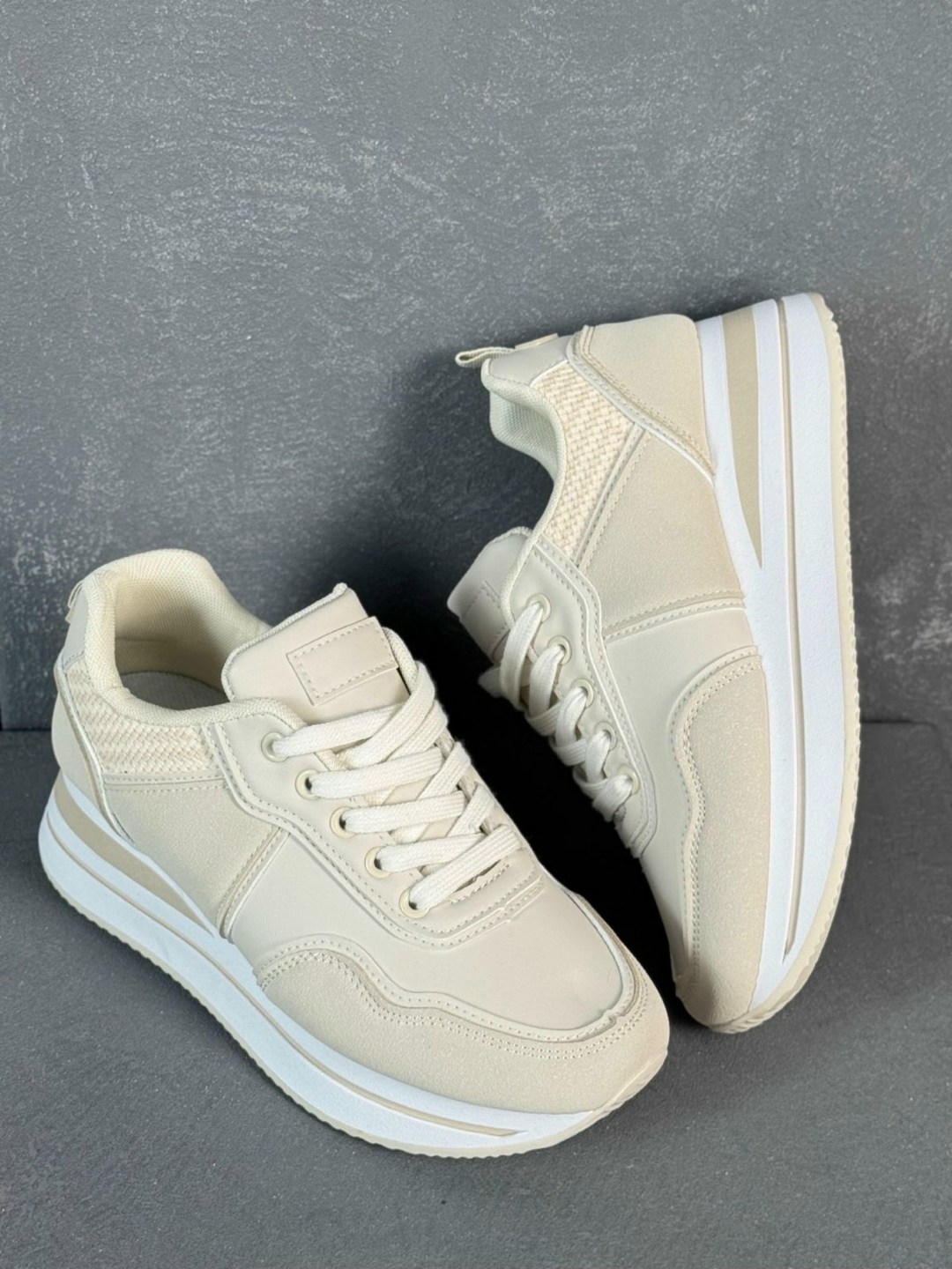 кроссовки женскиe,,кроссовки для женщин,кроссовки женские бежевые,женские повседневные кроссовки