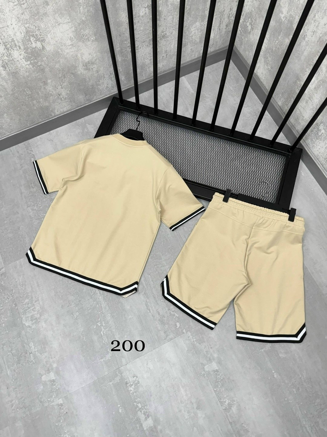 костюм футболка и шорты спортивные,костюм спортивный летний с футболкой и шортами,костюм спортивный мужской,костюм летний спортивный,спортивные костюм