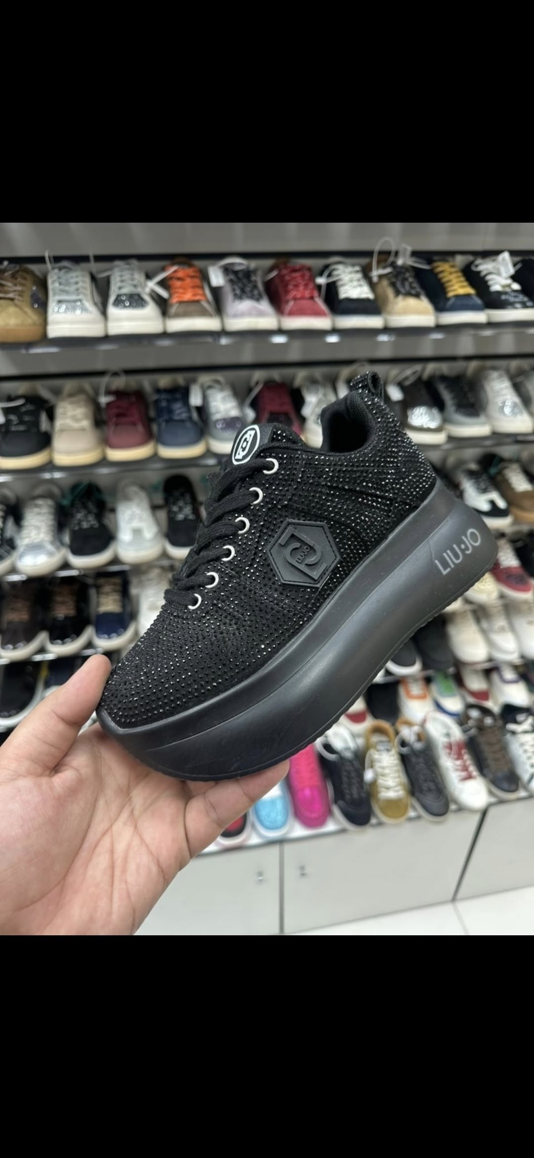 ,кроссовки женские liu jo,женские кроссовки,кроссовки liu jo,черные кроссовки
