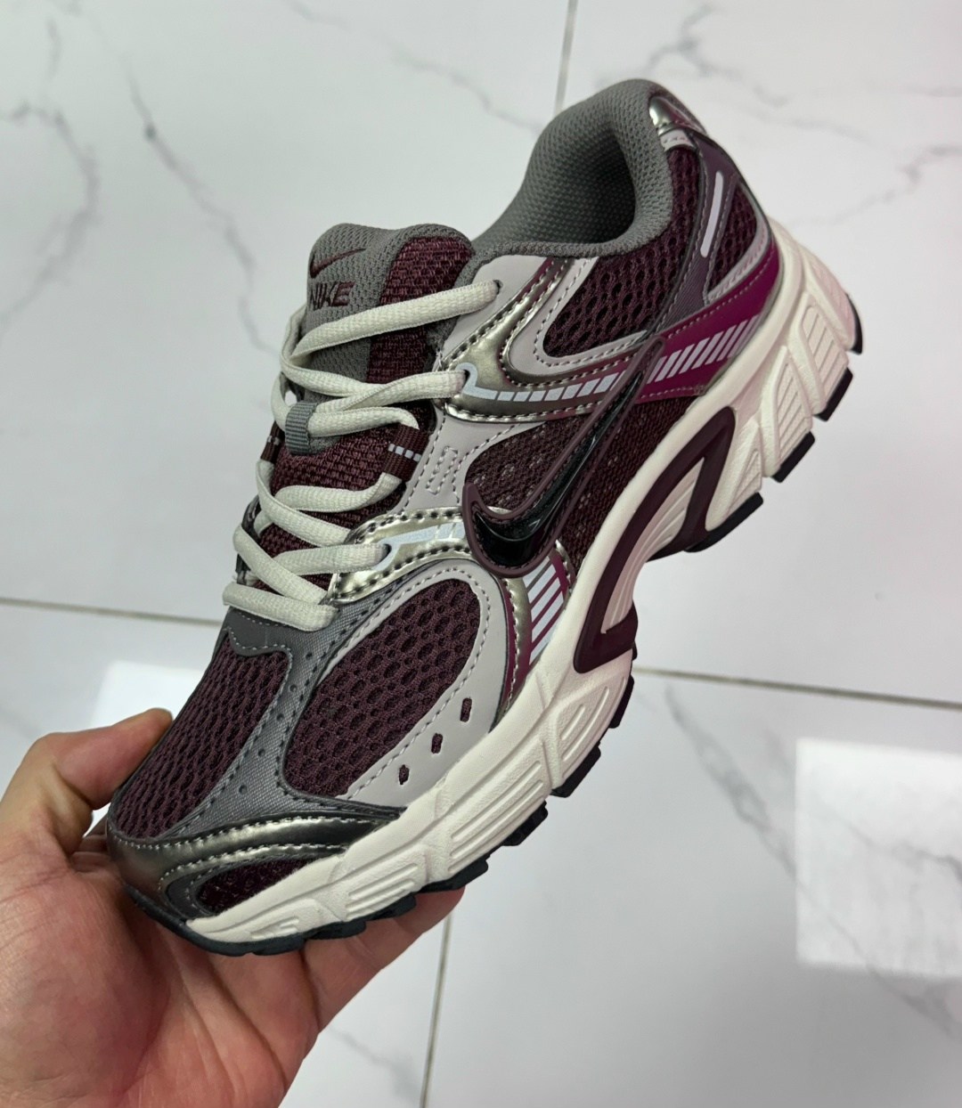 кроссовки,повседневные кроссовки,кроссовки nike,женские кроссовки,спортивные кроссовки