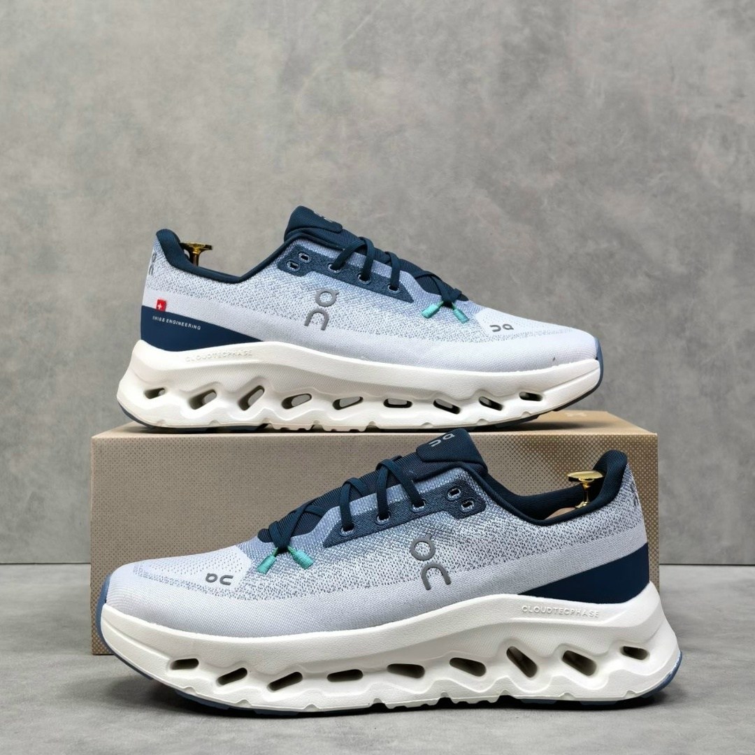 ,спортивные кроссовки,кроссовки,спортивная ,повседневные кроссовки