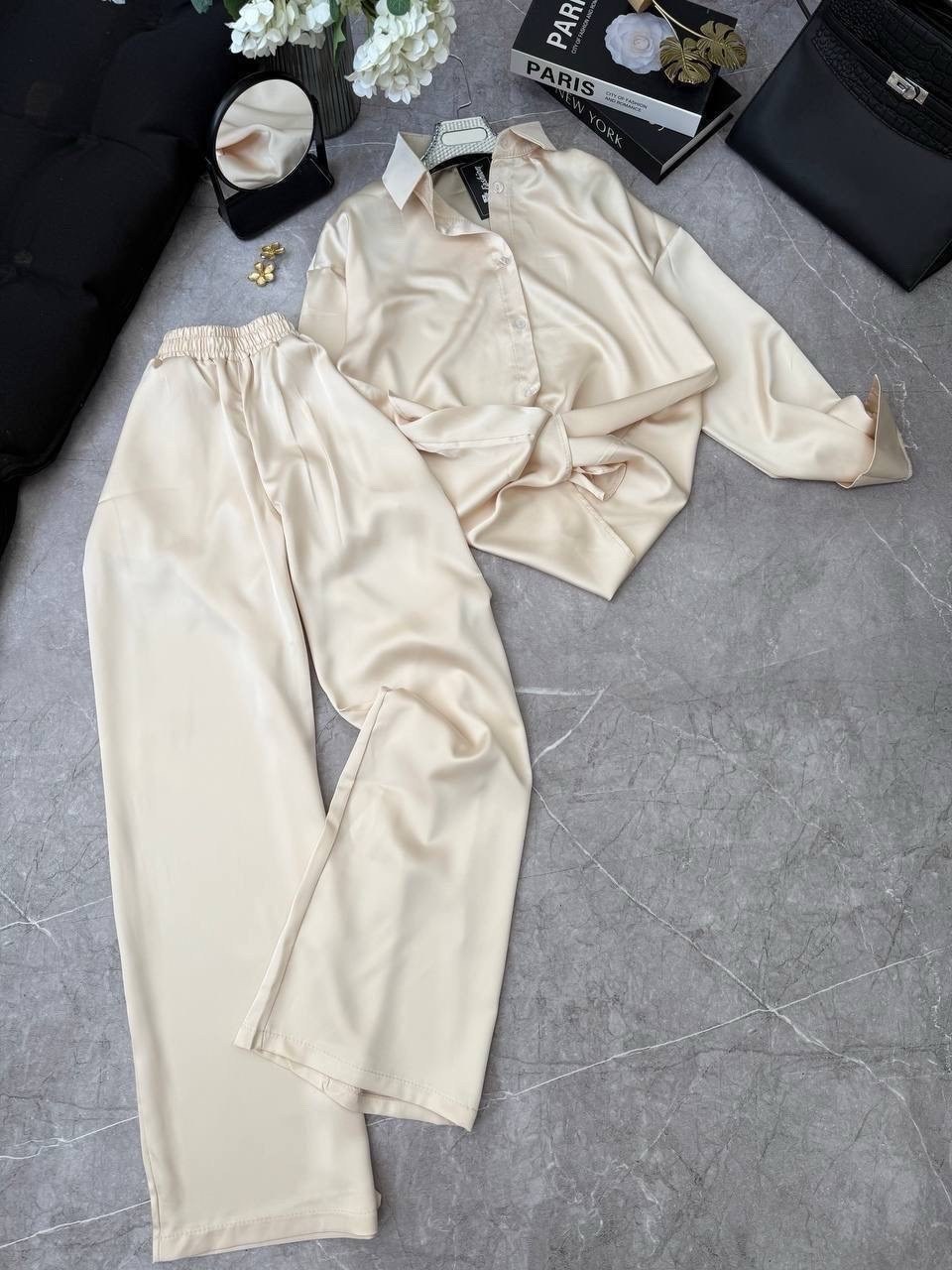 белые костюмы,белый брючный костюм,комплект костюм,шелковый костюм,рубашка женская