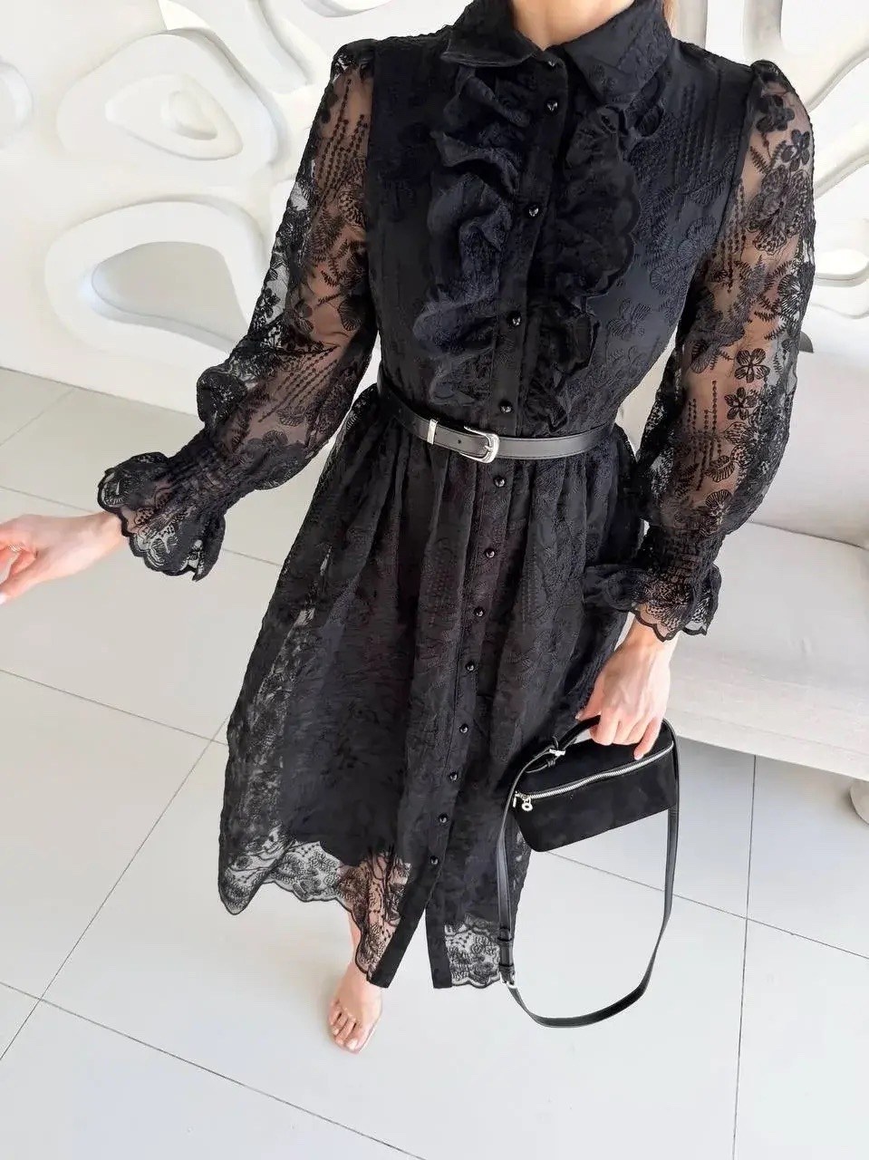 длинное велюровое кружевное платье,нарядное платье,платье с гипюром,бархатное платье,черное платье