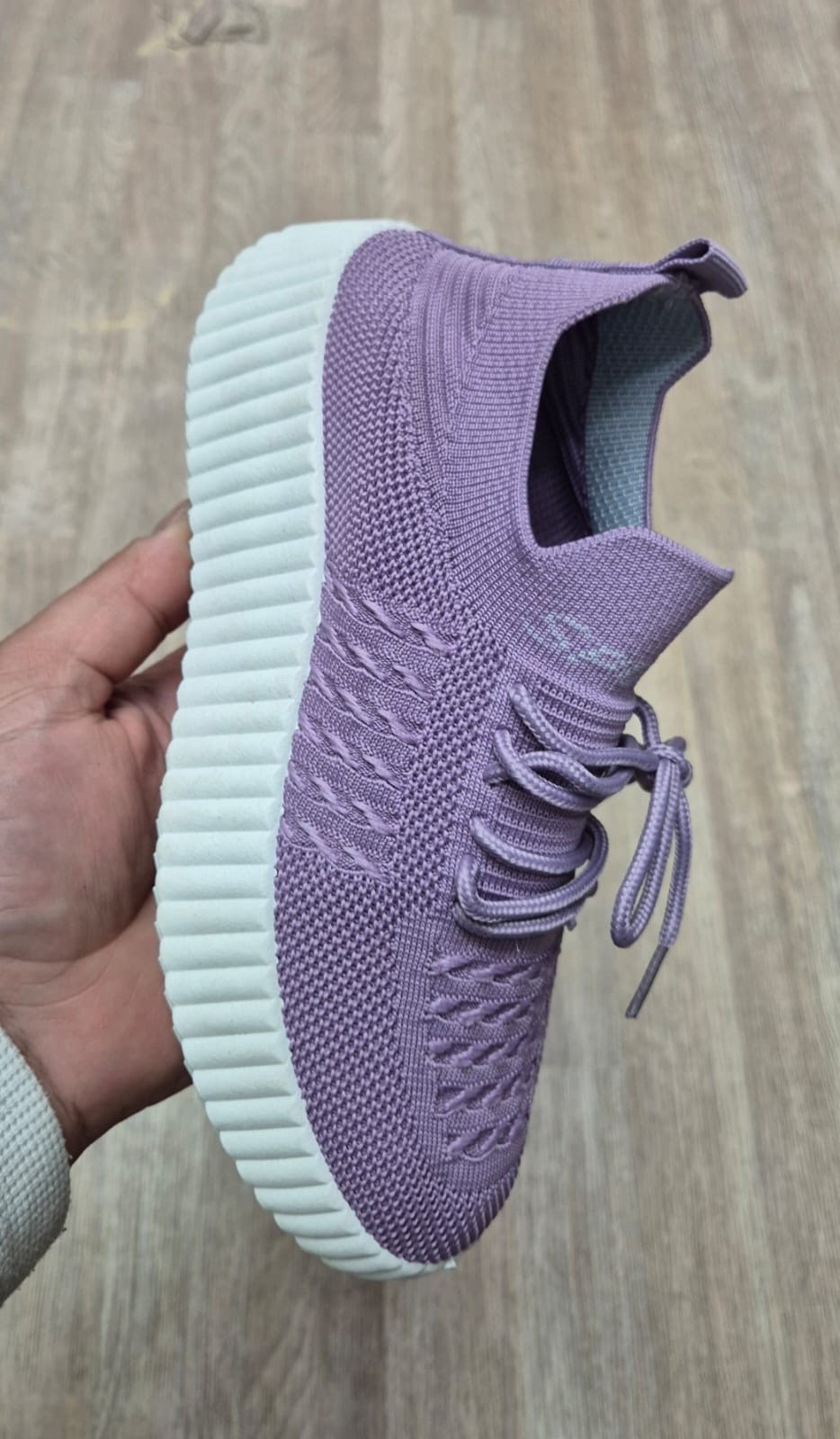 кроссовки женскиe,кроссовки,кроссовки изики,кроссовки изи,кроссовки иззи