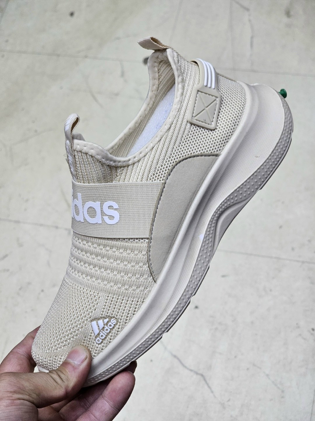 кроссовки adidas,кроссовки мужские adidas,кроссовки,спортивная ,кроссовки адидас