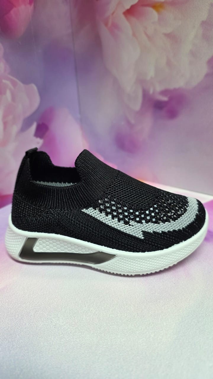 ,кроссовки,детская ,детские кроссовки,спортивная