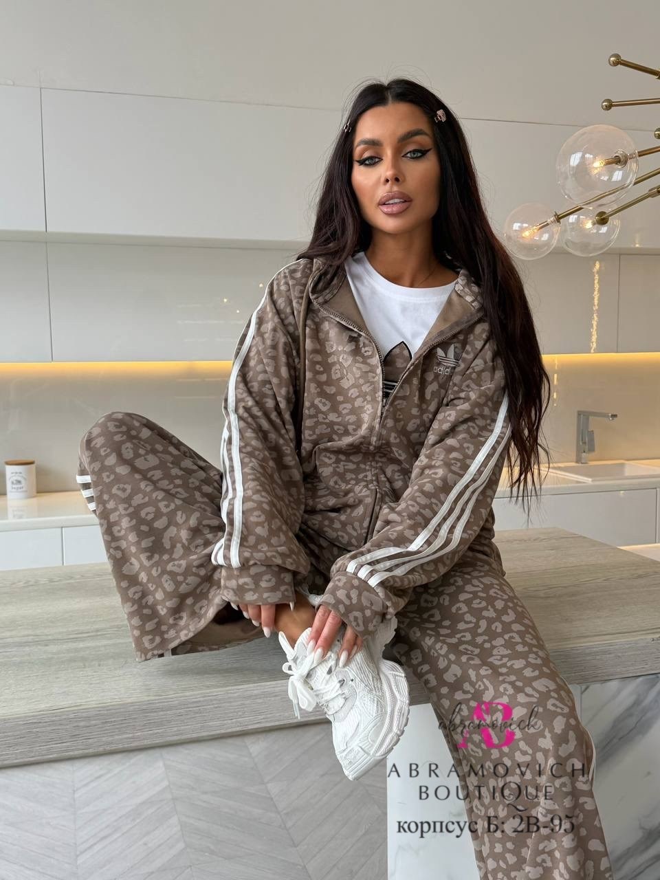 костюм спортивный,спортивный костюм женский,трикотажные костюмы,костюм женский,костюм gucci в люкс качестве с бомбезным принтом