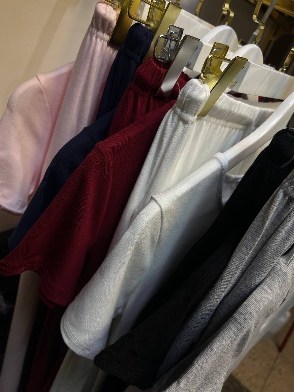 брючный костюм,брюки комплект,широкие брюки,брючный комплект,брюки с широкими штанинами