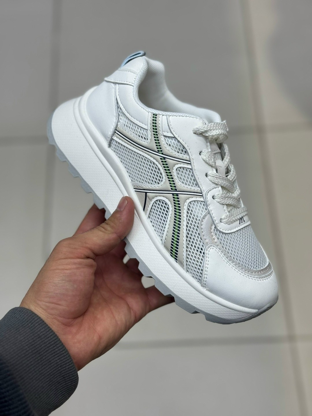 женские кроссовки,кроссовка,кроссовки мужские женские,кроссовки для женщин,