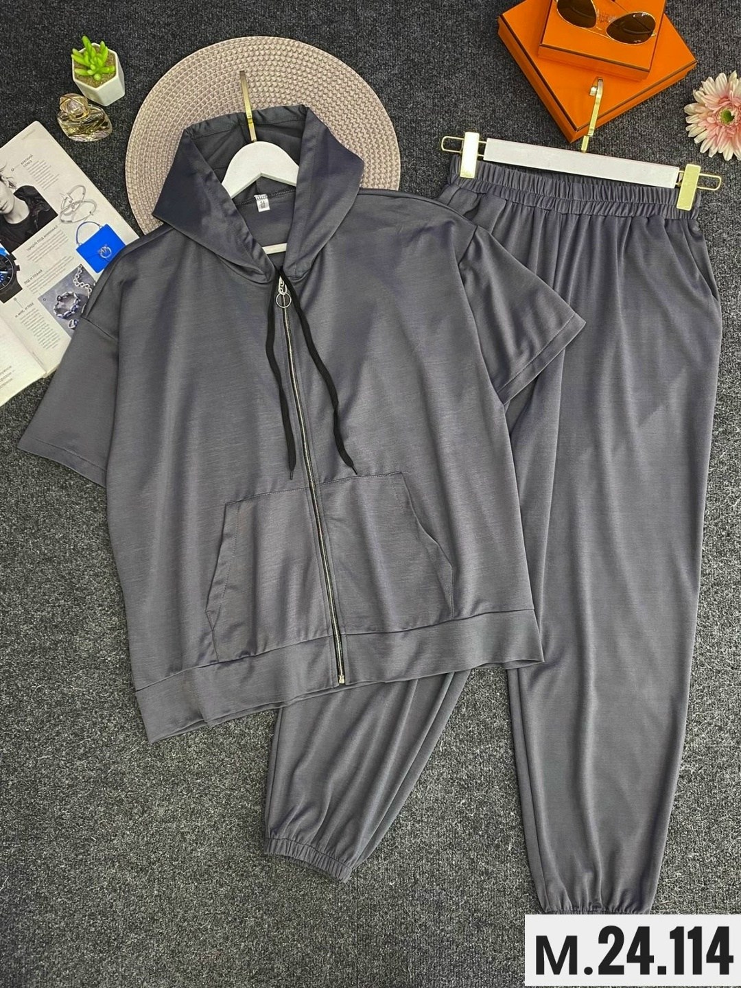 cпортивный костюм больших размеров,женский спортивный костюм в больших размерах,женские костюмы спортивные,костюм спортивные женские костюмы,костюмы двойки