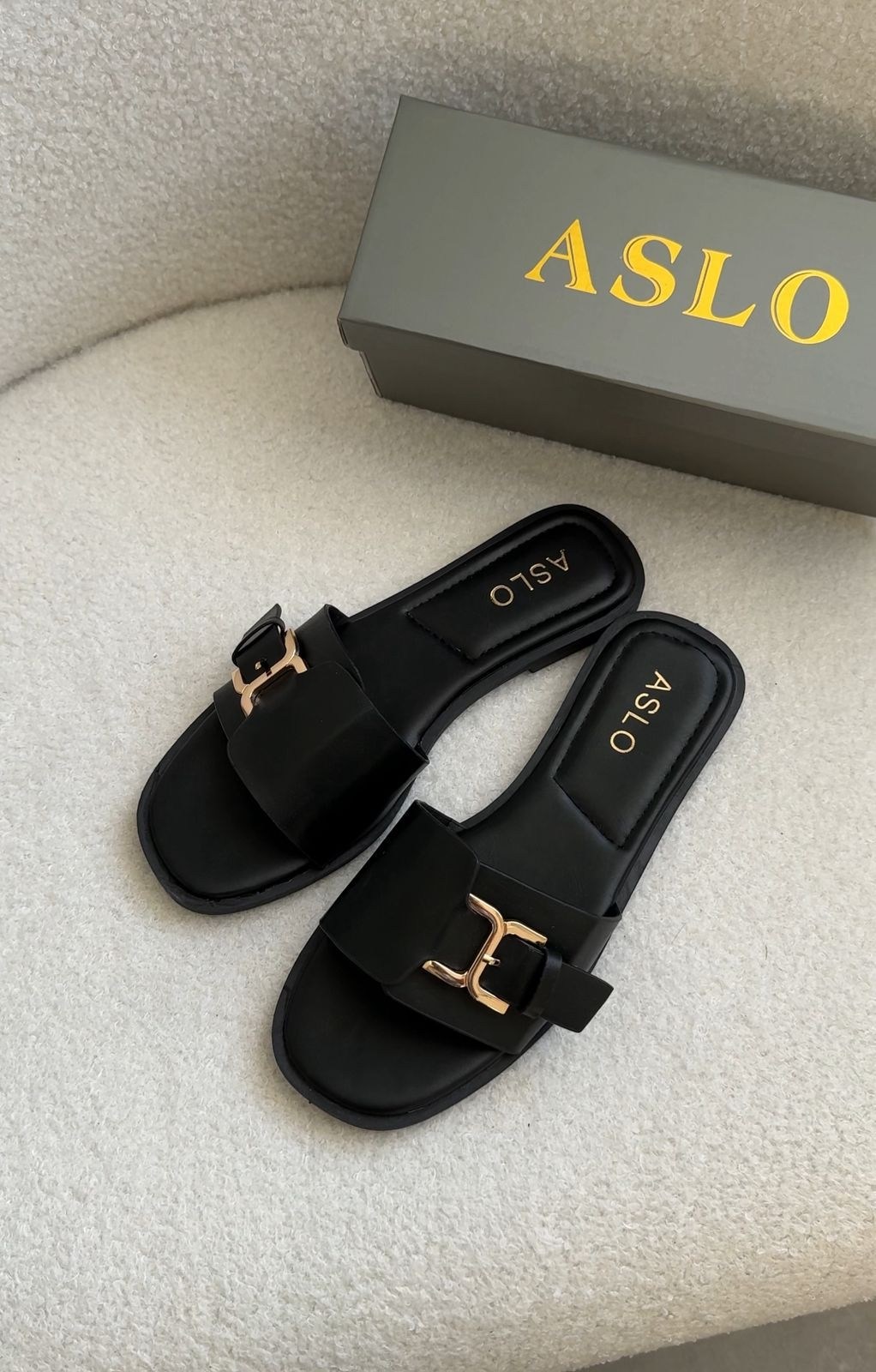 ,женские шлепанцы,модные шлепанцы,шлепки женские,женские сандалии