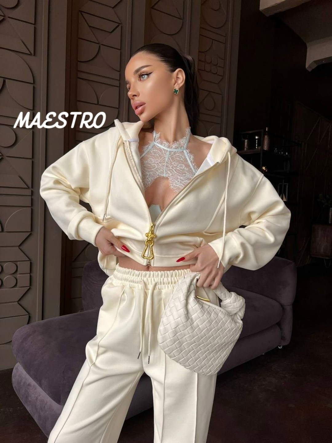 спортивный костюм женский,cпортивный костюм женский на флисе,костюм спортивный,женские костюмы,стильный серый спортивный костюм на молнии с корсетным верхом