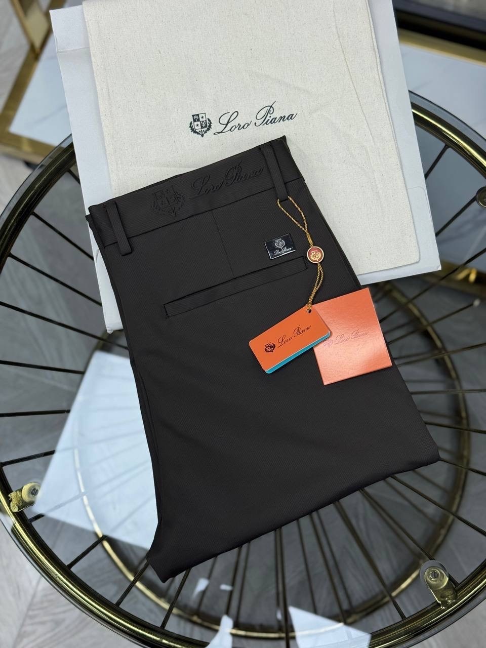 брюки классические,элегантные брюки,брюки,брюки модные,брендовые брюки