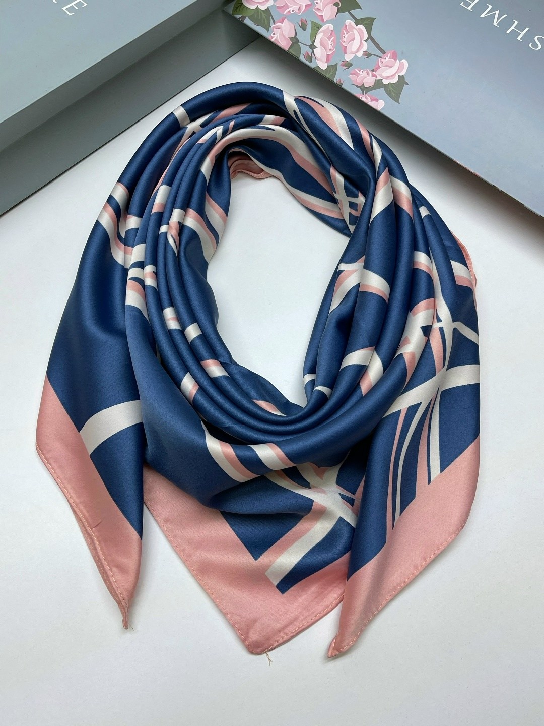 платки шелковые,шарф платок шелковый,женский платок,женские платки шелковый,платки тонки