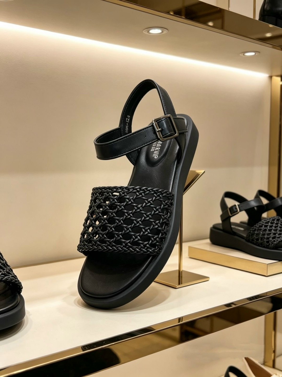женские босоножки,стильные босоножки,босоножки плетеные,модные босоножки,женские сандалии