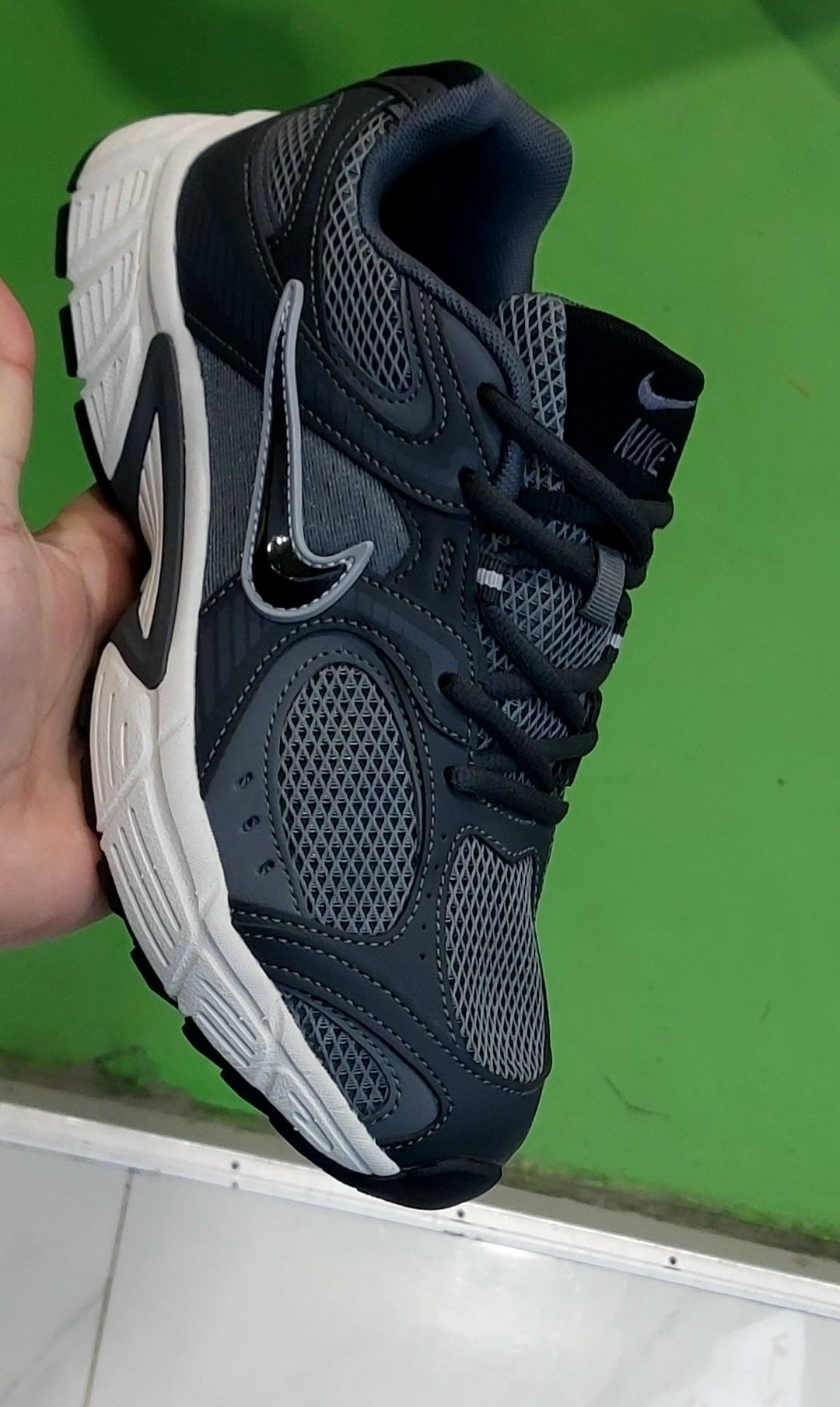 кроссовки,кроссовки nike,спортивная ,мужские кроссовки nike,кроссовка мужской