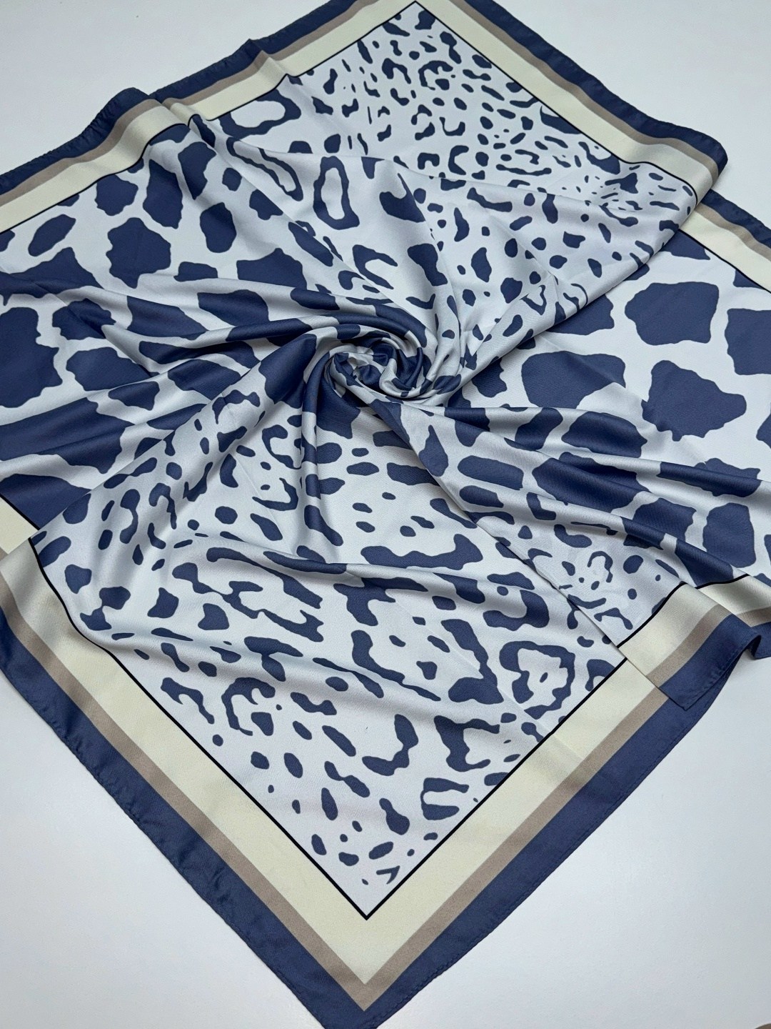 брендовый платок,платки шелковые,платки шарф,брендовые платки,палантин женские