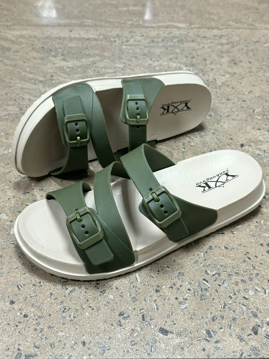 ,женские шлепанцы,шлепки женские,модные тапочки,сандалии