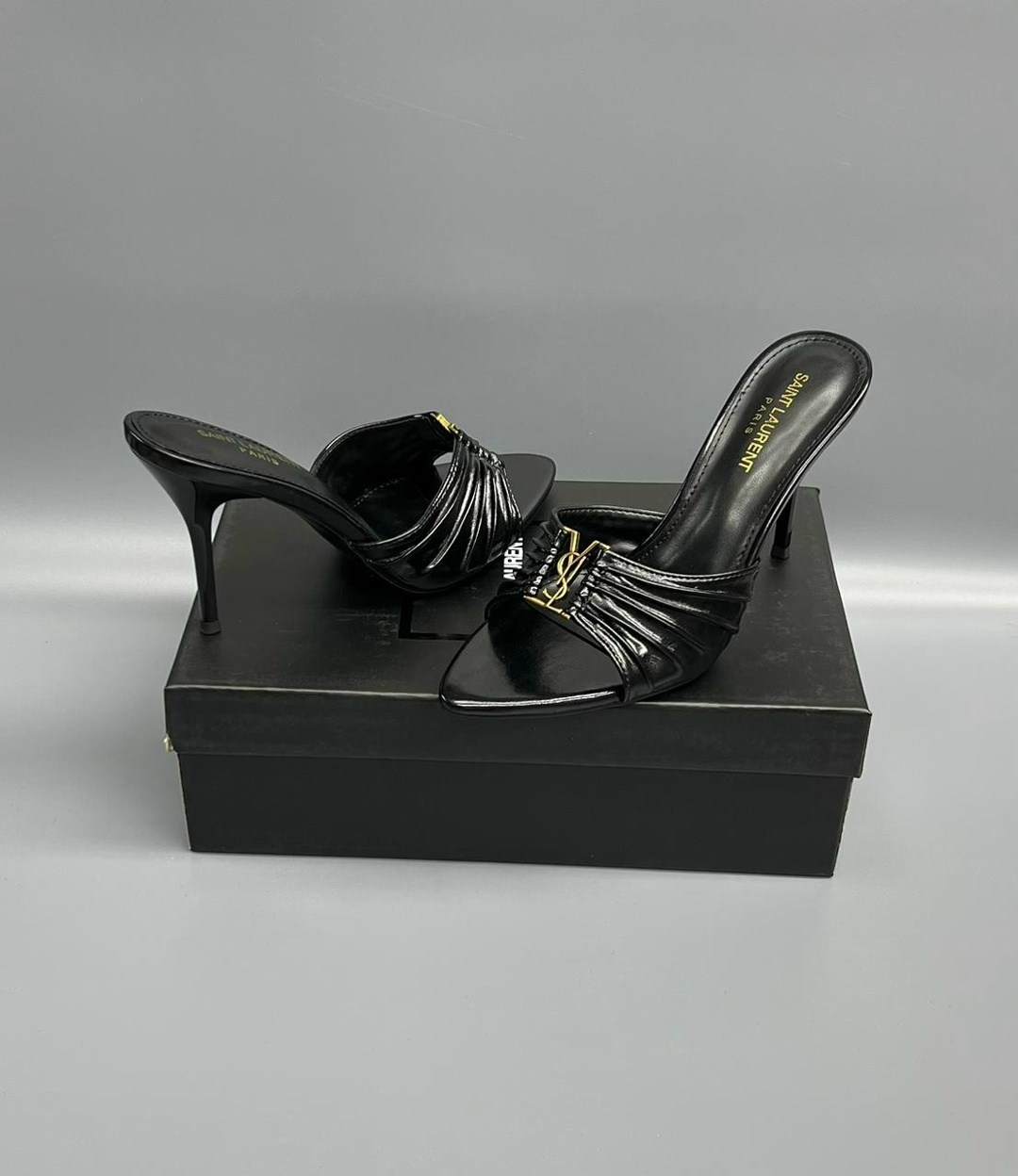 ,женская ,босоножки yves saint laurent,мюли женские,модная женская