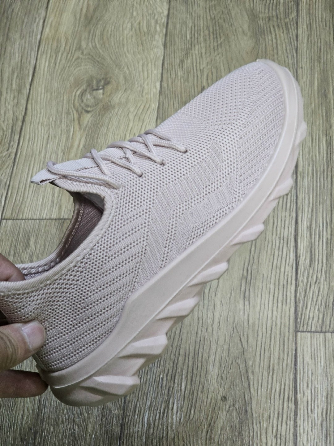 кроссовки,кроссовки женскиe,спортивные кроссовки, спортивные,кроссовки дышащие