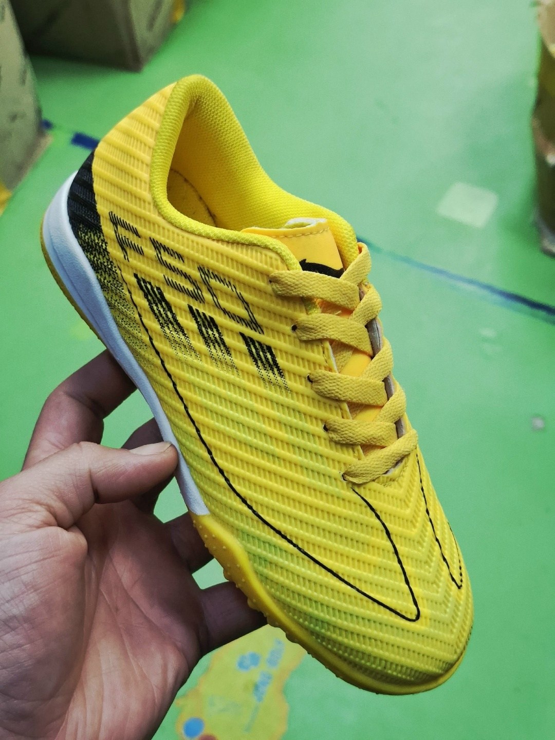 футбольная ,футбольная бутса,футбольные кроссовки,кроссовки, для футбола