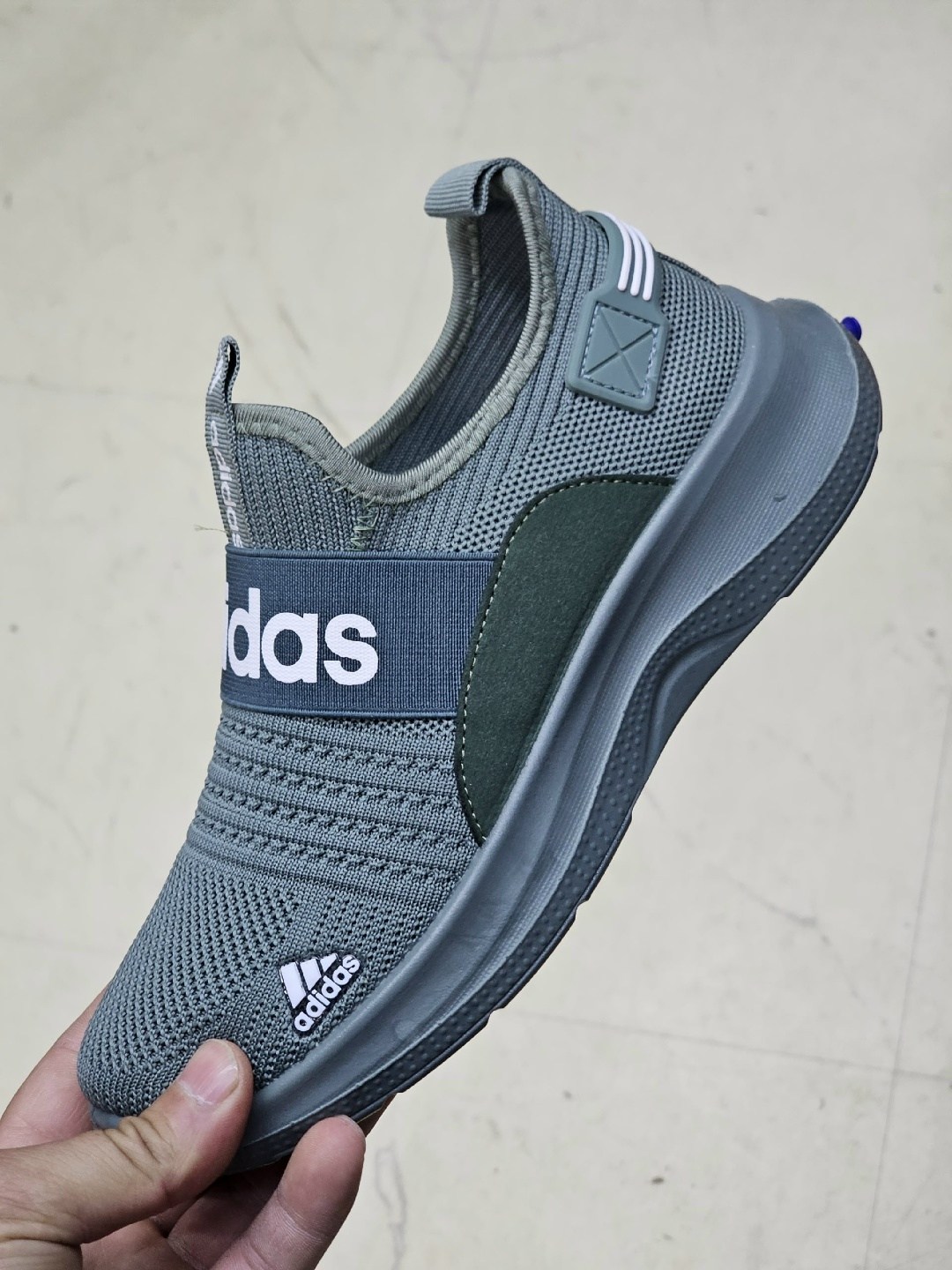 кроссовки adidas,кроссовки мужские adidas,кроссовки,спортивная ,кроссовки адидас