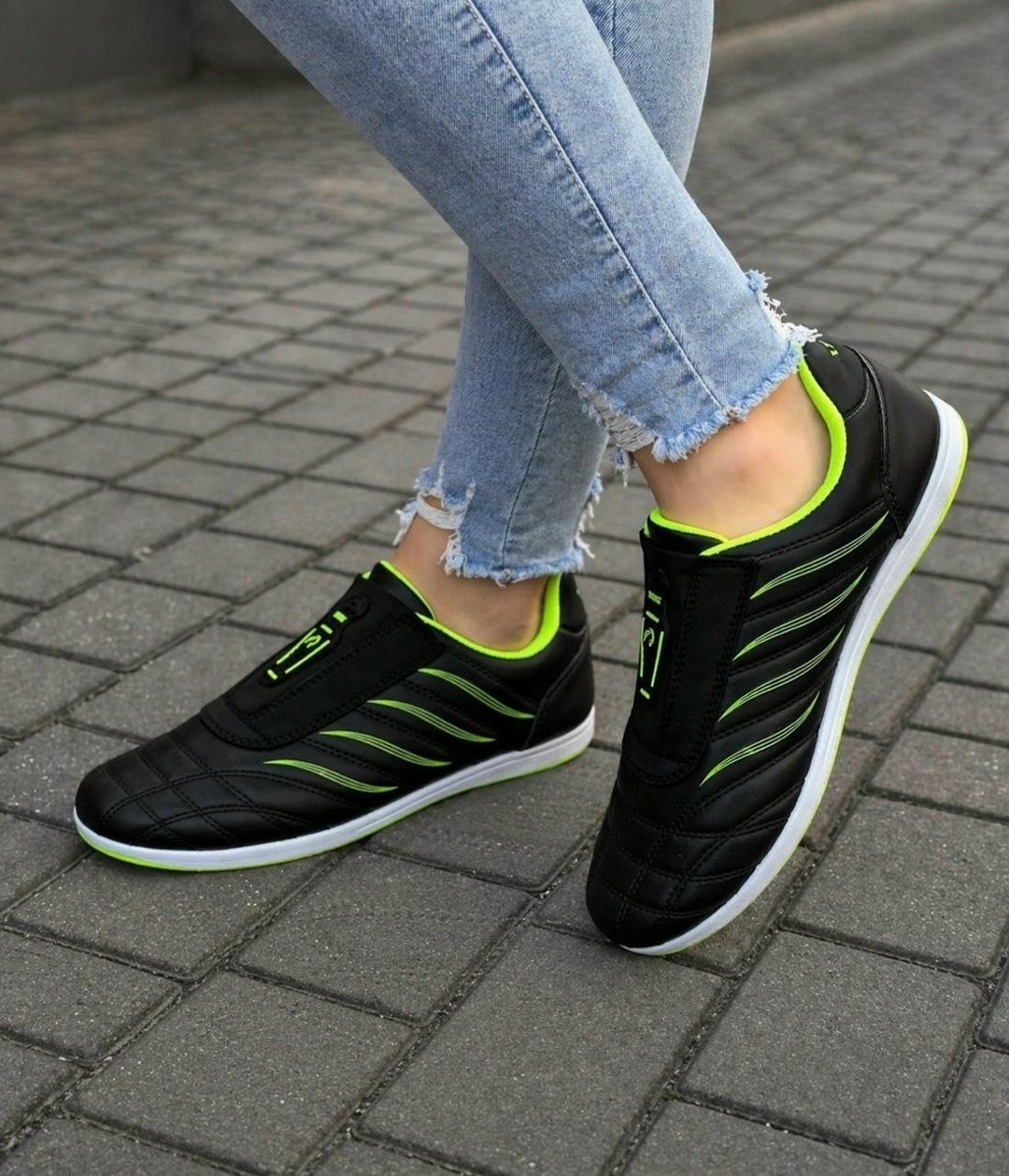 ,кроссовки женскиe,кроссовка,кроссовки подростковые,спортивная