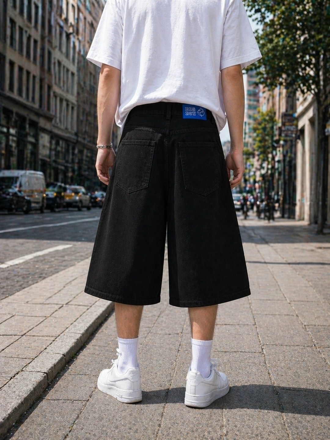 уличные мужские джинсовые шорты reddachic в стиле "шепот",мужские джинсовые шорты,шорты широкие,шорты мужские,длинные широкие шорты