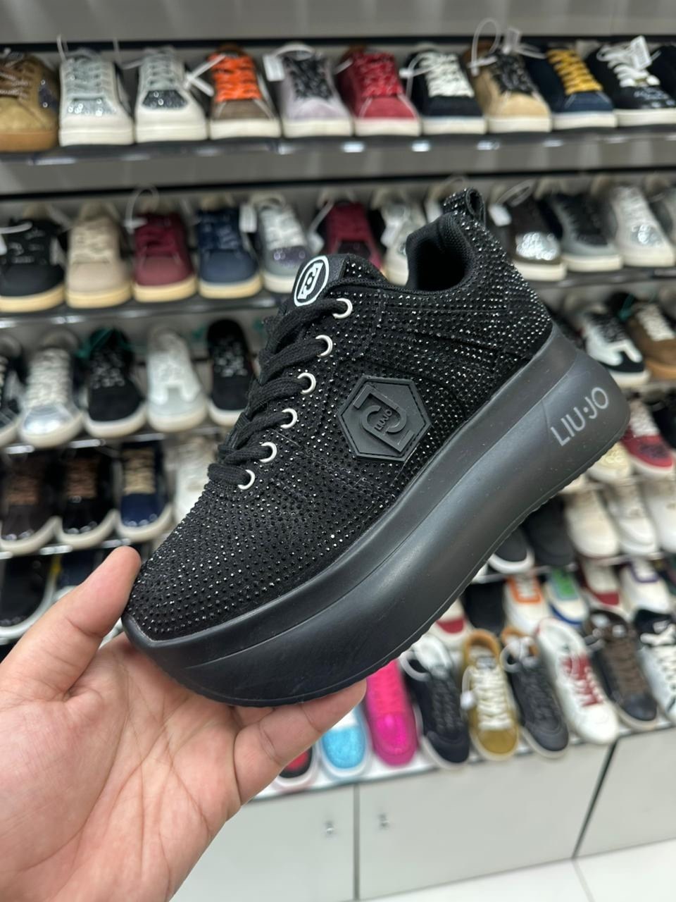 ,кроссовки женские liu jo,женские кроссовки,кроссовки liu jo,черные кроссовки