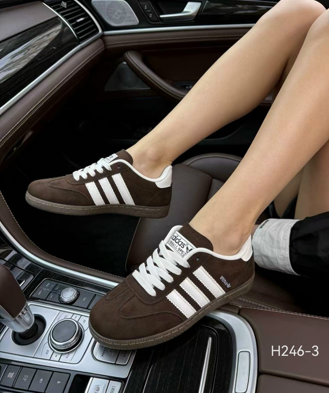 ,кроссовки женские adidas samba,кроссовки adidas samba deco spezial коричневый,кроссовки adidas handball spezial brown,кроссовки женские adidas samba adidas цвет коричневый