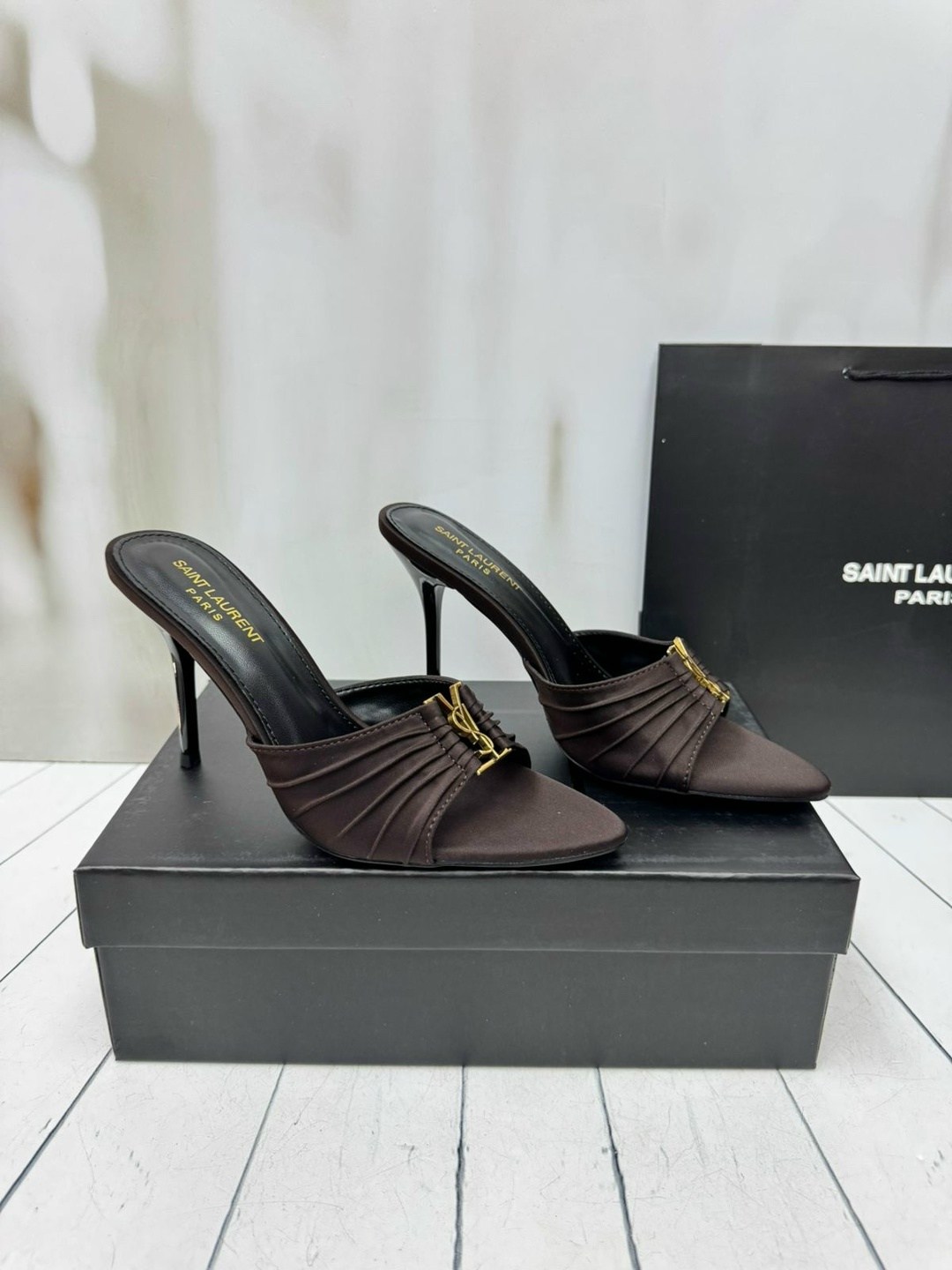 ,босоножки yves saint laurent,босоножки ysl,женские мюли,туфли saint laurent