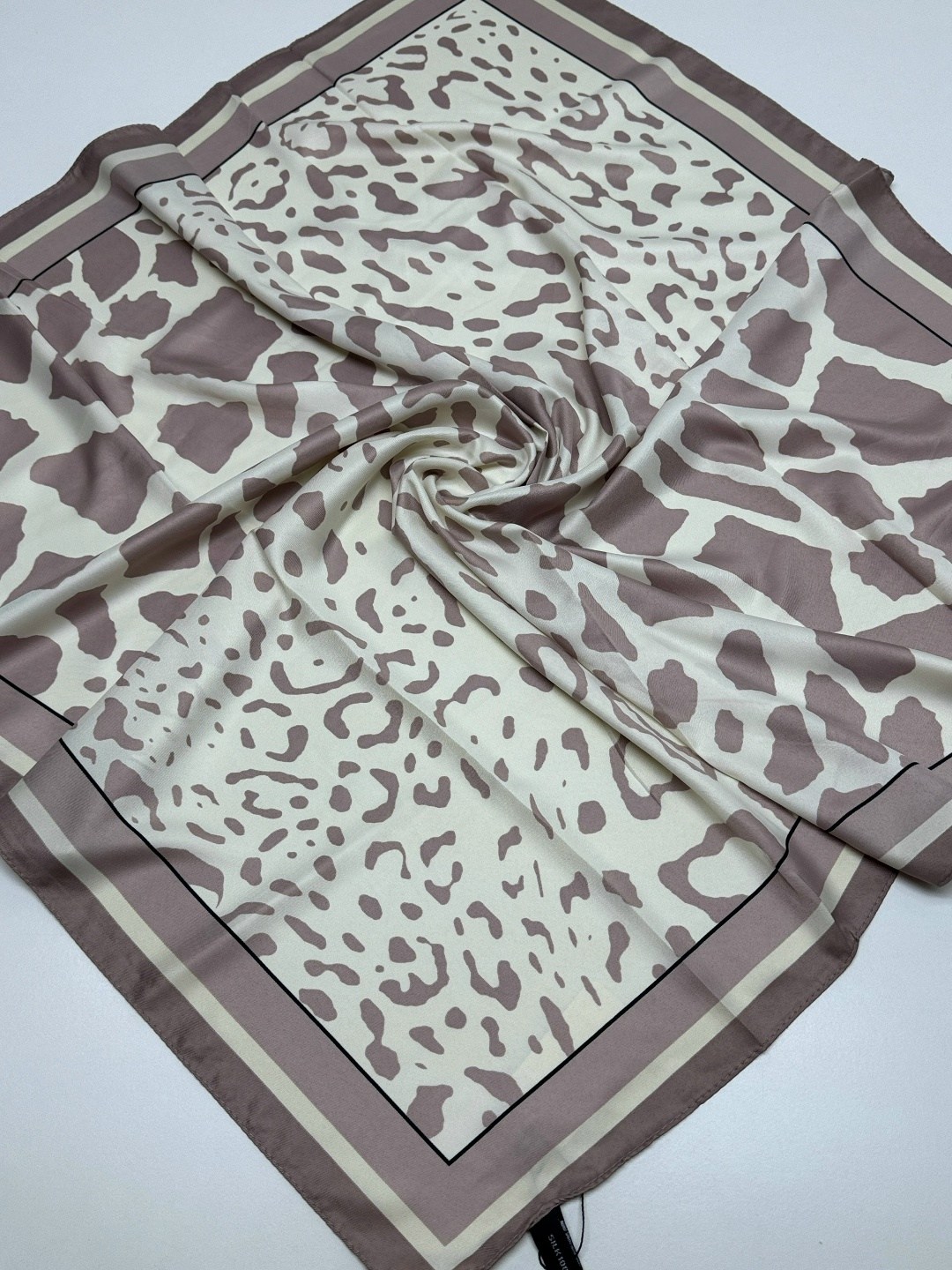 брендовый платок,платки шелковые,платки шарф,брендовые платки,палантин женские