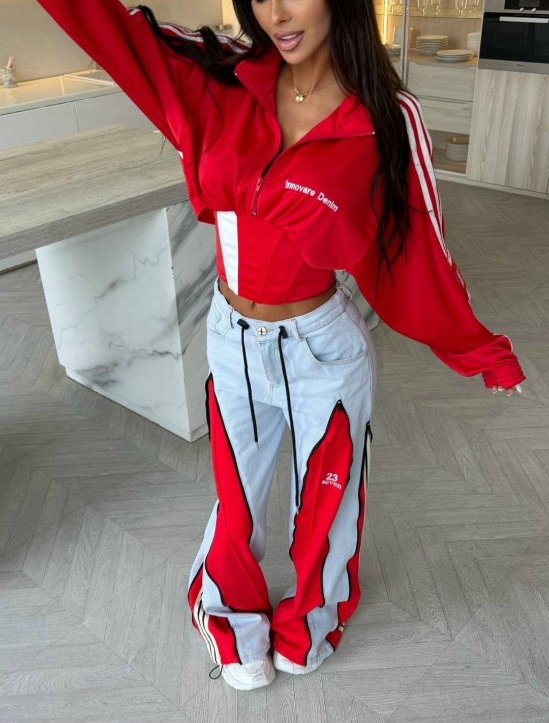 костюм спортивный женский,danielle cathari adidas,спортивная одежда для женщин,спортивки женские,стильные спортивные костюмы