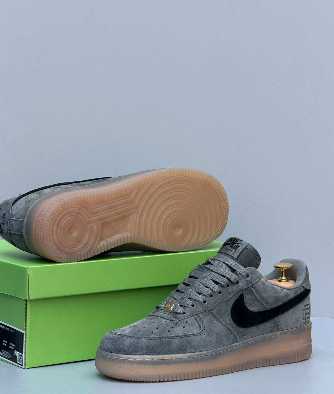кроссовки nike air force 1,nike air force 1 low,nike air force 1 low grey suede,nike x reigning champ air force 1 low серые замша мужские,nike air force 1 low suede dark grey