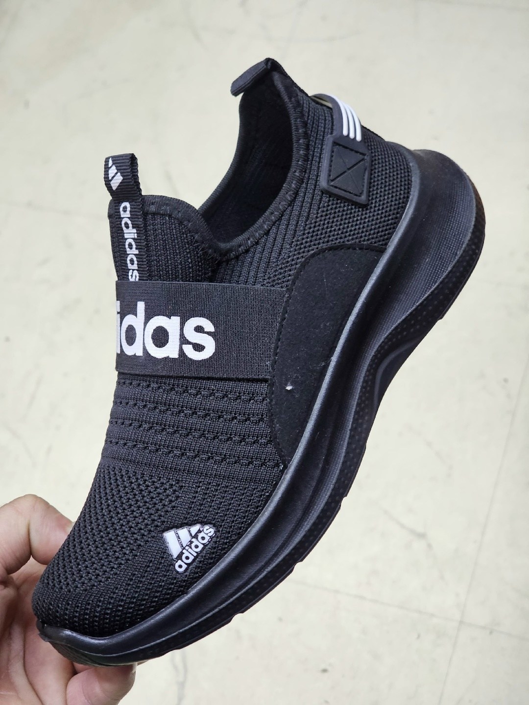 кроссовки adidas,кроссовки мужские adidas,кроссовки,спортивная ,кроссовки адидас