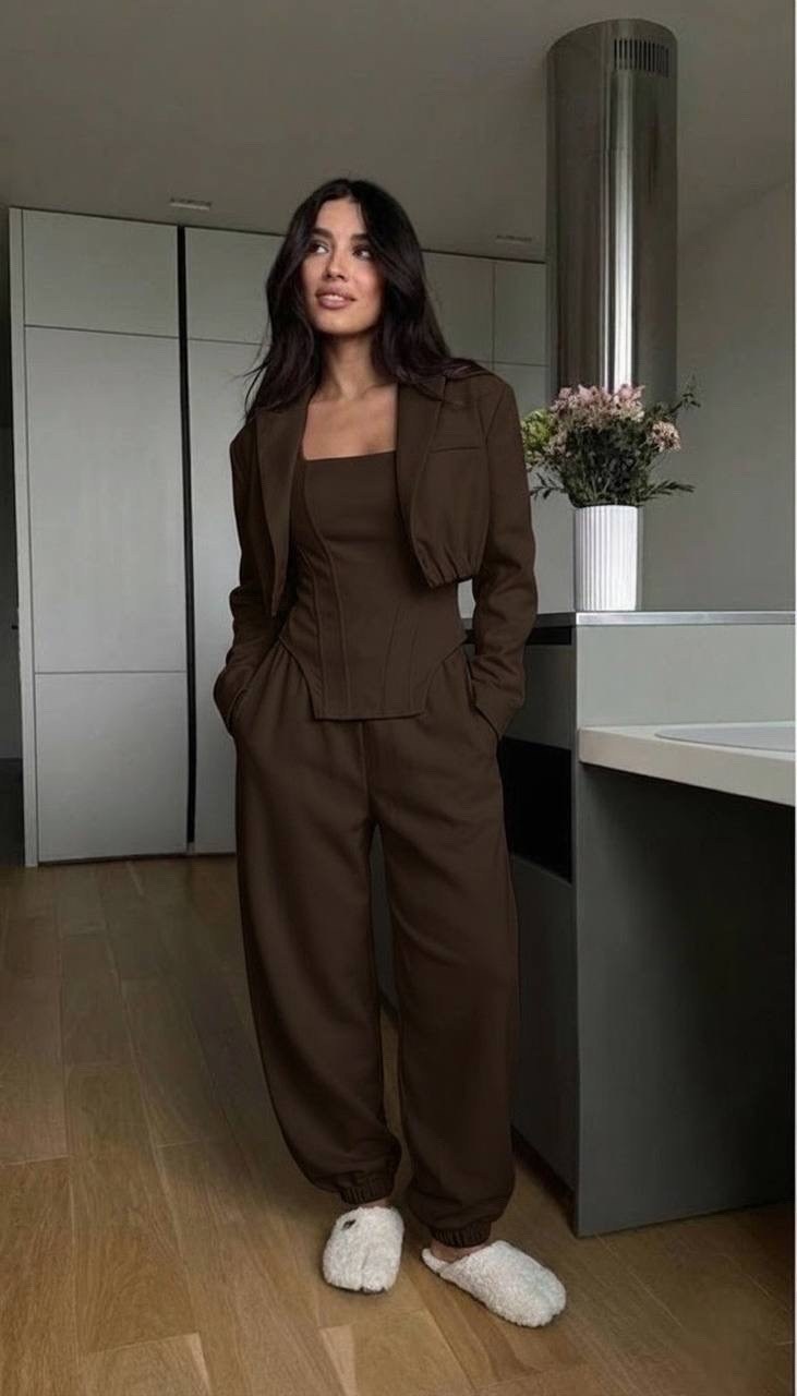 брючный костюм женский,модные образы,костюм брючный