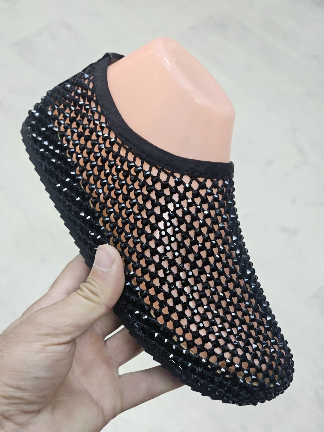 ,женская , на плоской подошве,босоножки в сетку,босоножки с перфорацией