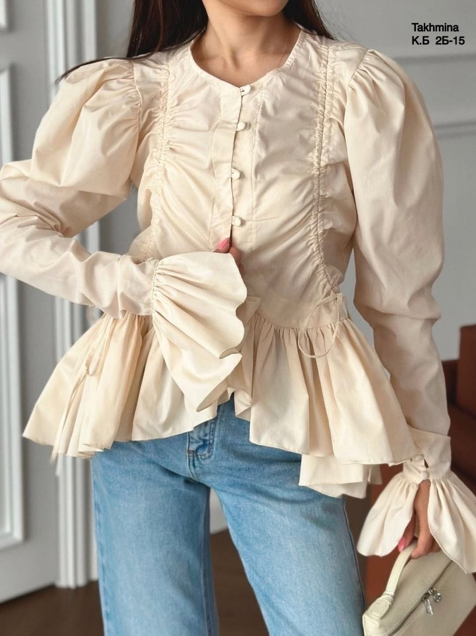 блуза с рюшами,рубашка с рюшами,блузка с рюшей,блузка с оборками,рубашка с оборками