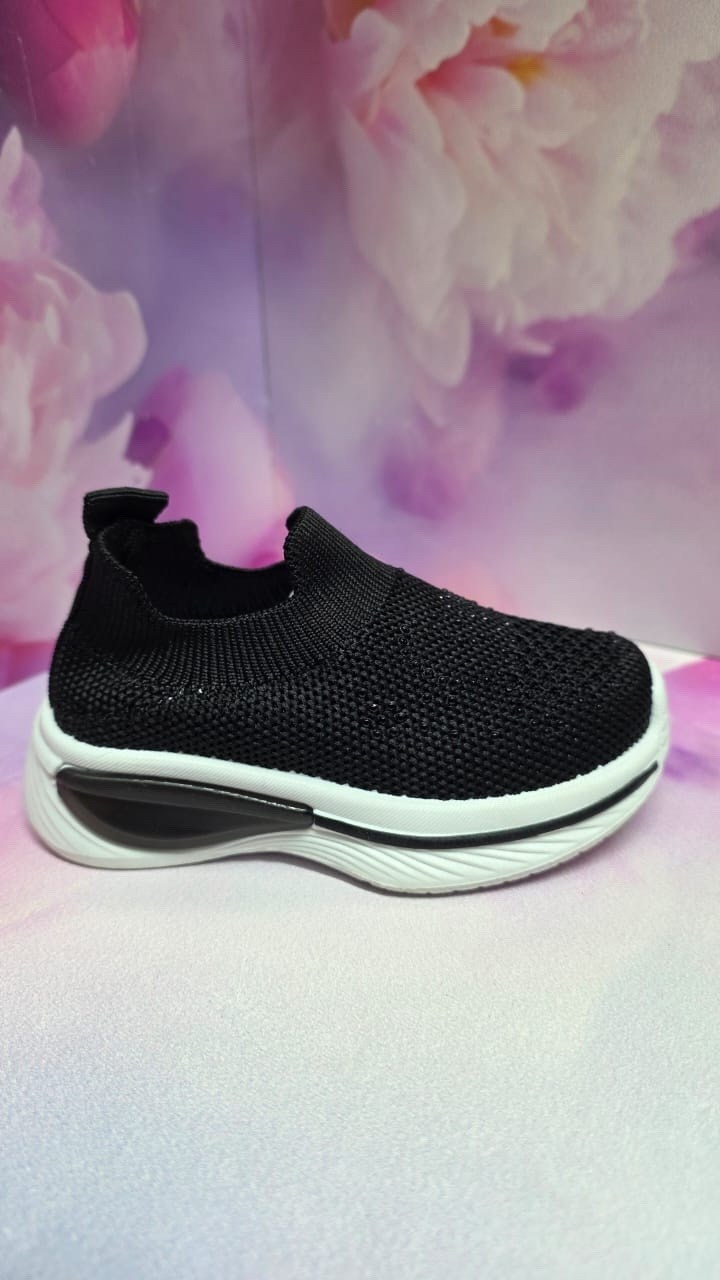 ,кроссовки,детская ,детские кроссовки,спортивная