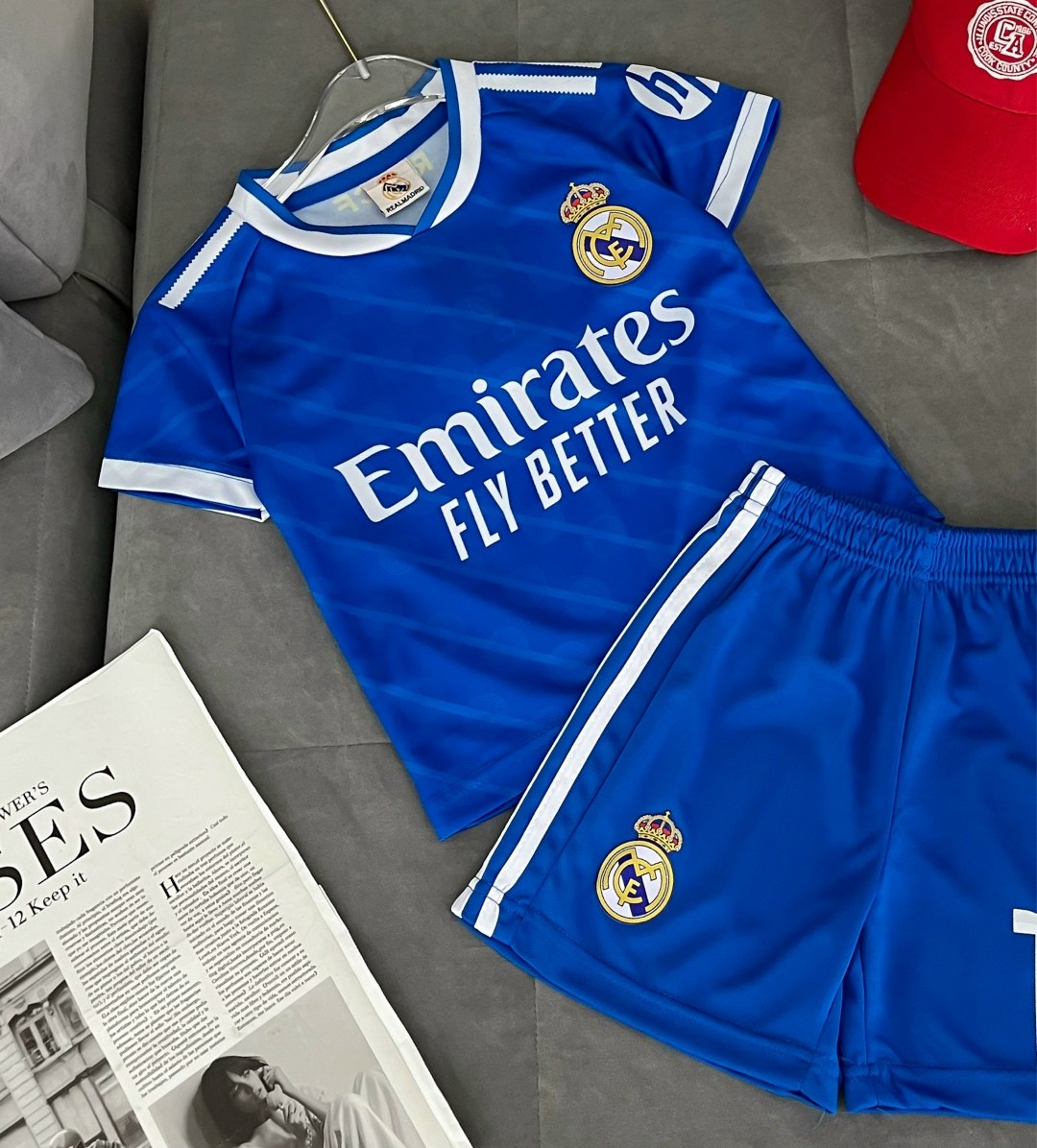 футбольная форма реал мадрид,детская футбольная форма реал мадрид,футбольная форма реал мадрид 2026-2026,футбольная форма реал мадрид третий комплект 2025-2026,футбольная форма