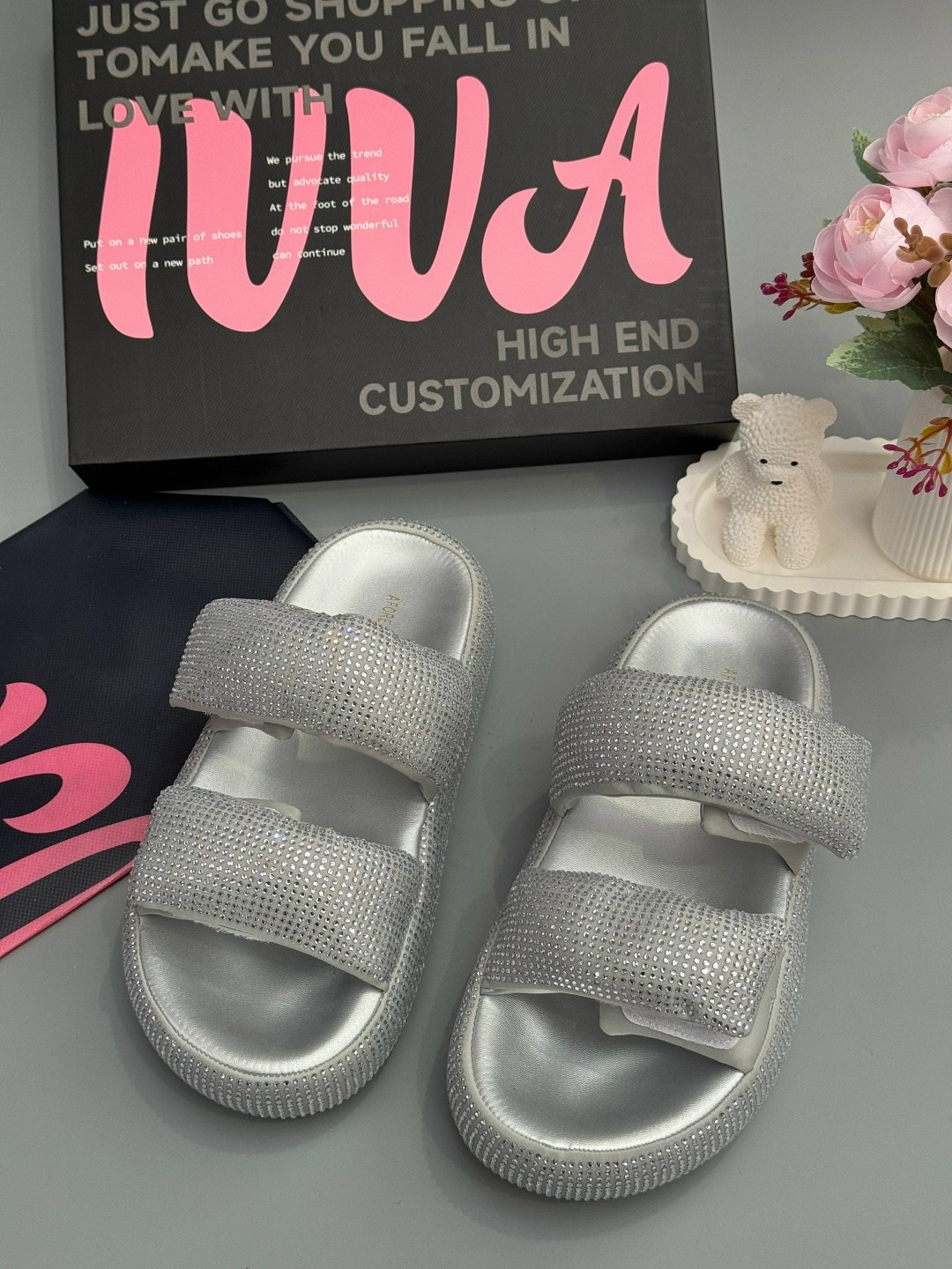 ,шлепанцы женские,шлепанцы со стразами,тапочки со стразами женские летние,шлепки женские