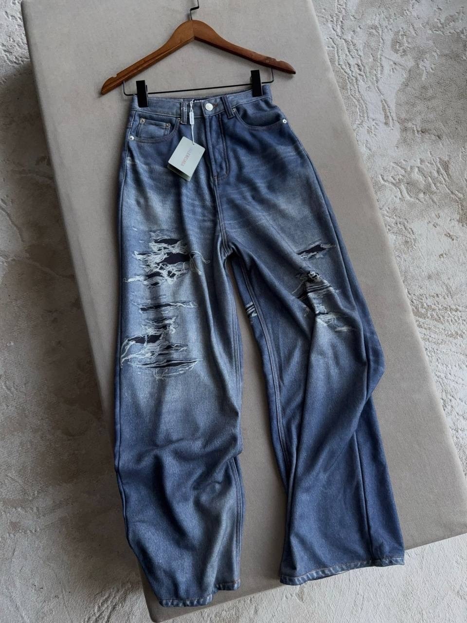 джинсы balenciaga,джинсы женские,модные джинсы,джинсы широкие,рваные широкие джинсы